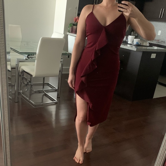 M Boutique V Neck Ruffle Dress - Picture 4 of 4